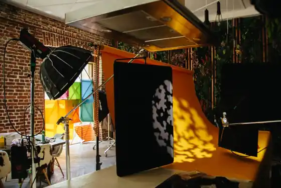 Studio session vs on-location shoot: two price worlds