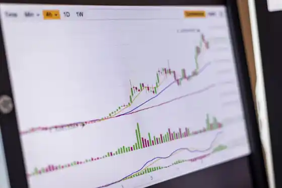 Kenaikan harga yang justru menurunkan nilai transaksi rata-rata