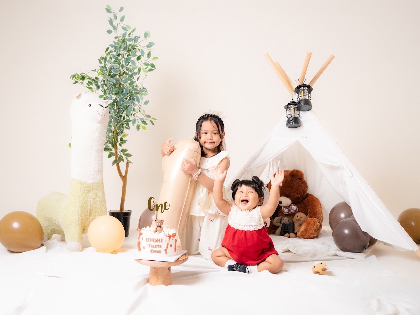 Chapter 24 Studio — studio interior
