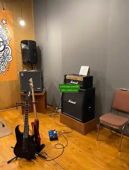 Platinum Music Studio Surabaya — studio interior
