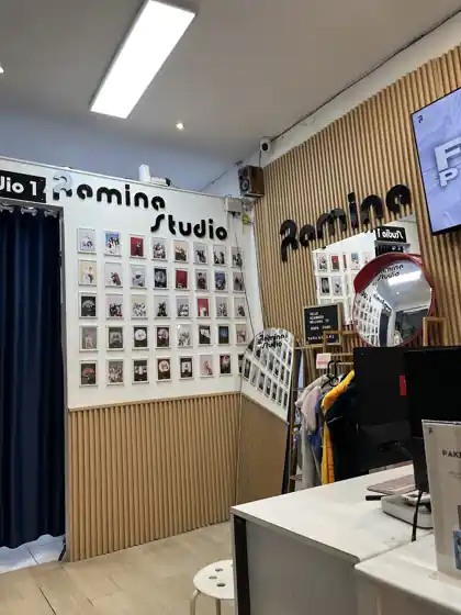 Remine Self Photo Studio Burangrang Bandung thumbnail