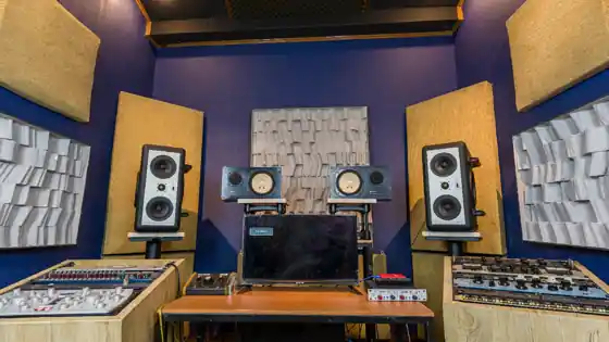 Studio Musik Starlight — studio interior